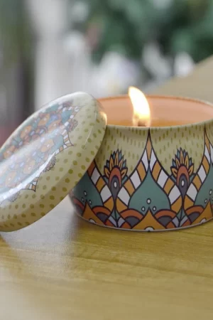 Vela lata de mandalas